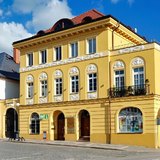 Informace o Pellyho domech, Vilémovi Pellym, divadle a další naleznete nově na webu www.pellyhodomy.cz