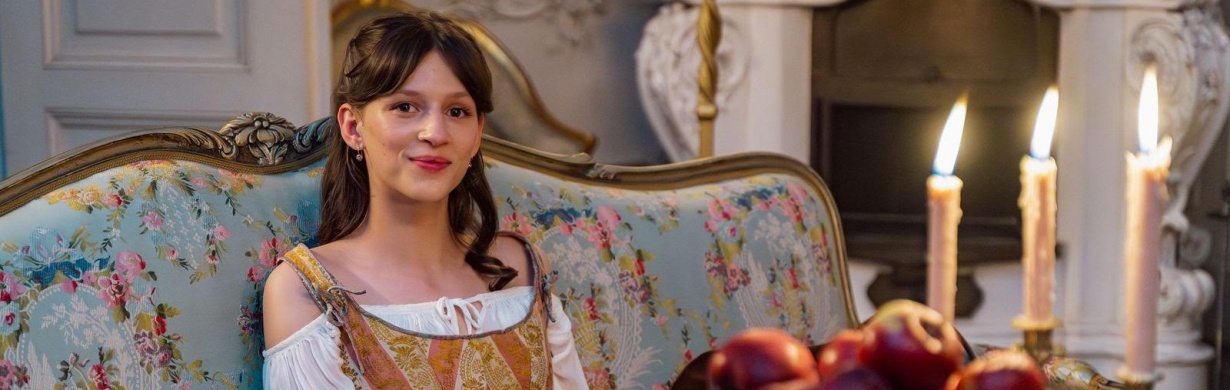 Náchodský zámek ožil pohádkou – natáčela se tu nová česká pohádka Princezna stokrát jinak Náchodský zámek ožil pohádkou – natáčela se tu nová česká pohádka Princezna stokrát jinak