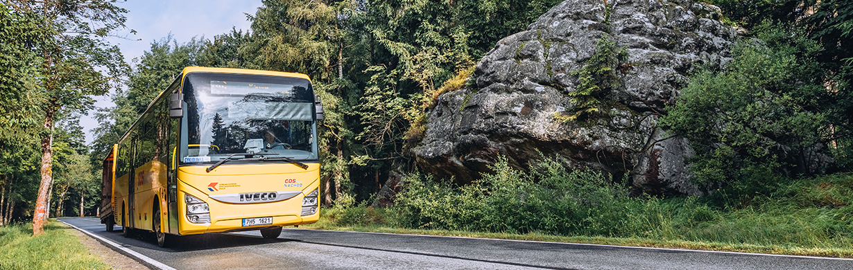 Turistické autobusy a cyklobusy v Kladském pomezí zahajují sezónu 2026