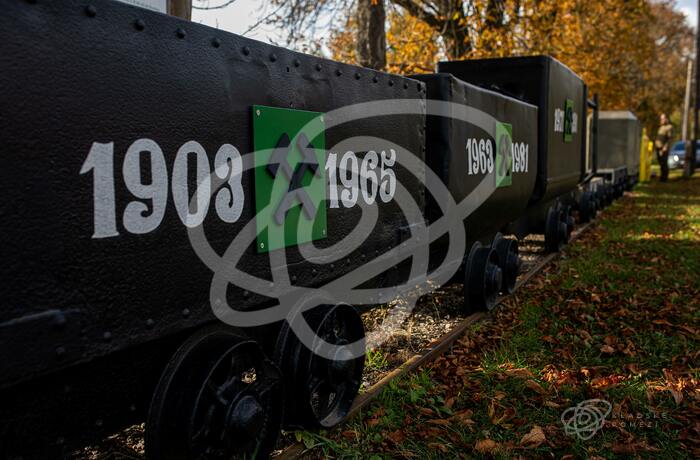 Terénní expozice důlních strojů