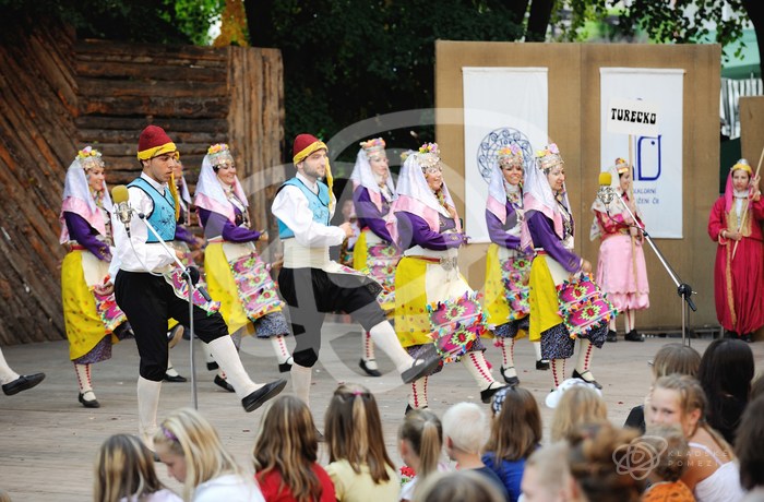 Mezinárodní folklorní festival Červený Kostelec