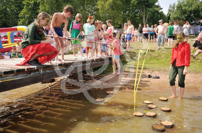 Vodnické slavnosti u rybníku Brodský